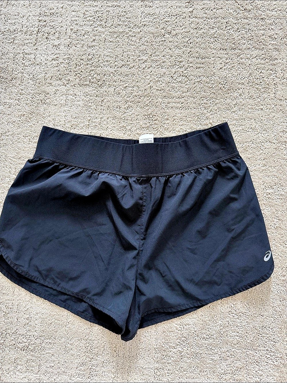 ASICS Athletic Shorts in Black Large Like New